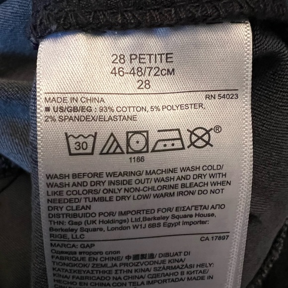 NWT - Gap mid Rise Slim Jeans in Washwell faded black - Picture 4 of 6